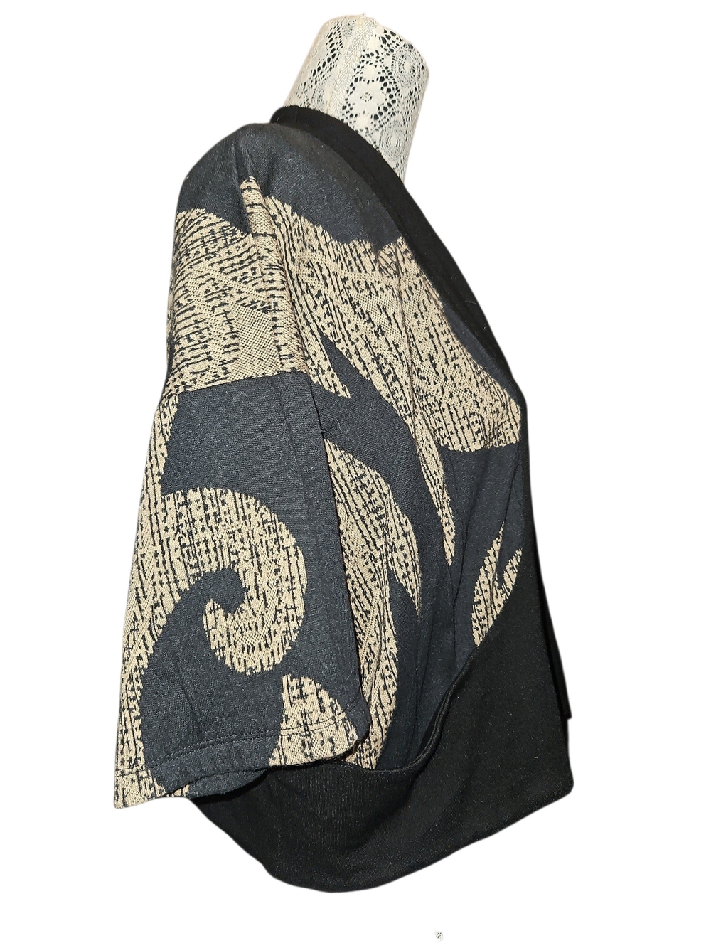 Alambika Lagenlook Abstract Rounded Open-Front Cardigan - Picture 2 of 4